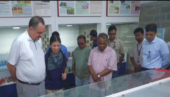 ঠাকুরগাঁওয়ে জাদুঘরে মার্কিন রাষ্ট্রদূত