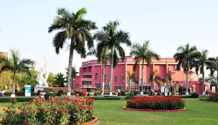 বাকৃবির আবাসিক হলে নিরাপত্তা নিয়ে উদ্বেগ