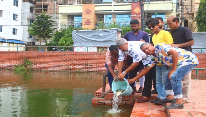বিএনপির প্রতিষ্ঠাবার্ষিকীতে রাজশাহীতে মাছ অবমুক্ত