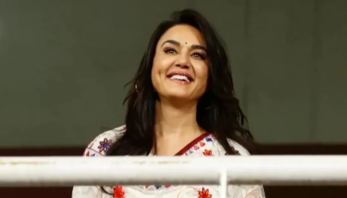 সন্তানদের কাছে ফিরতে দিনে ১৮ ঘণ্টা কাজ করেন প্রীতি জিনতা