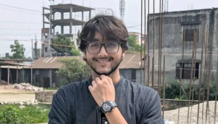প্রধানমন্ত্রীকে ক'টূ'ক্তি করা সেই যুবক গ্রে'প্তা'র
