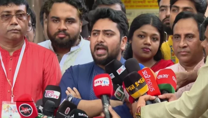 দেশ কিছুটা স্থিতিশীল, তবে শক্তিশালী ভিত্তি দিতে হবে: নাহিদ ইসলাম