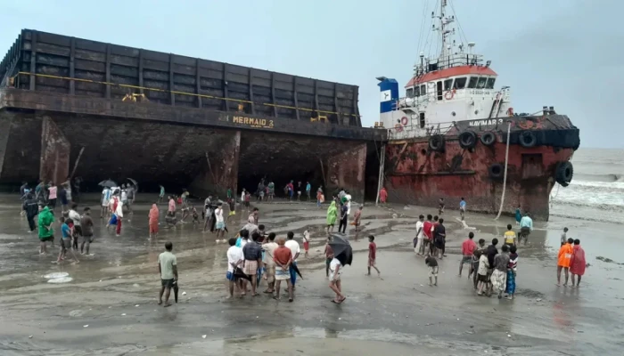 চট্টগ্রাম উপকূলে ৫ দিন নৌযান চলাচলে স'ত'র্ক'তা