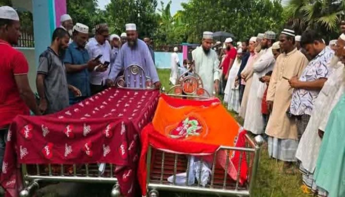 ব্রাহ্মণপাড়া মৃ'ত্যু'তেও আলাদা করা গেল না দুই ভাইকে, জানাজাও একই সাথে