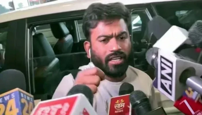 পুলিশের হাতে আ'ট'ক দীপ, বাড়িতে মা'রা গেলেন দাদি