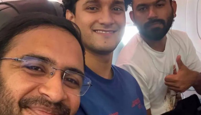 অভিজিৎ দ্বীপকেসহ ককরোচ পার্টির শীর্ষ নেতারা ১০ ঘণ্টা ধরে নি'খোঁ'জ