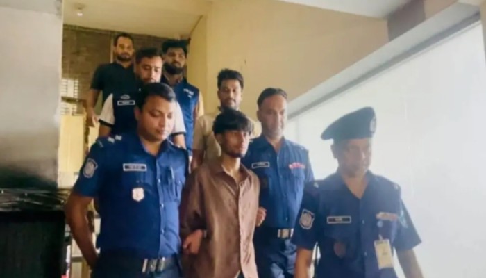 কুমিল্লায় নি'হ'ত স্কুলছাত্রী তাজনিমের প্রেমিক রাজু কক্সবাজারে আ'ট'ক