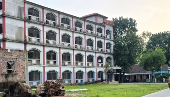 ১৩ বিষয়ে নেই শিক্ষক, ব্যাহত হচ্ছে সরকারি কলেজের পাঠদান