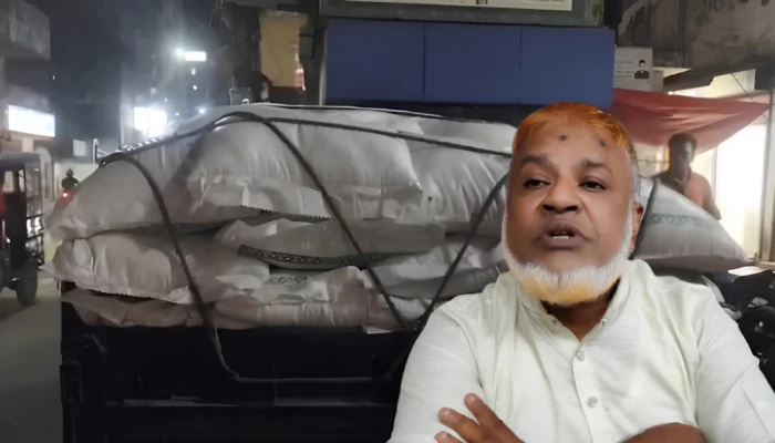 জেলেদের চাল চু'রি'র ঘটনায় ইউনিয়ন প্রশাসনিক কর্মকর্তা ব'র'খা'স্ত