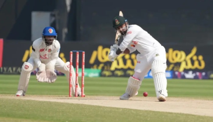 উইকেটকিপিং করায় ব্যাটিংয়ে বাড়তি সুবিধা পান লিটন