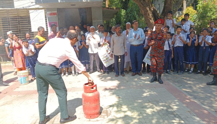 কালীগঞ্জে দুর্যোগ মোকাবিলায় প্রস্তুতির নিয়ে মহড়া, র‍্যালি ও আলোচনা সভা