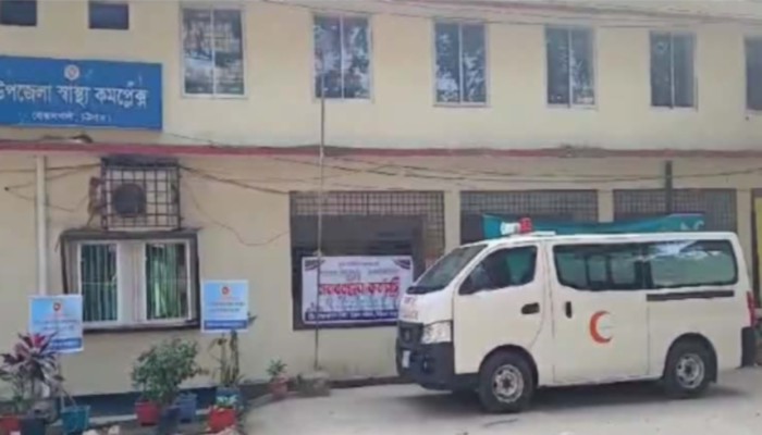 বোয়ালখালী স্বাস্থ্য কমপ্লেক্সে অ্যাম্বুলেন্স আছে, চালক নেই