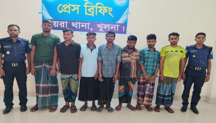 কয়রায় পুলিশের অ'ভি'যা'নে ৬ জু'য়া'ড়ি আ'ট'ক