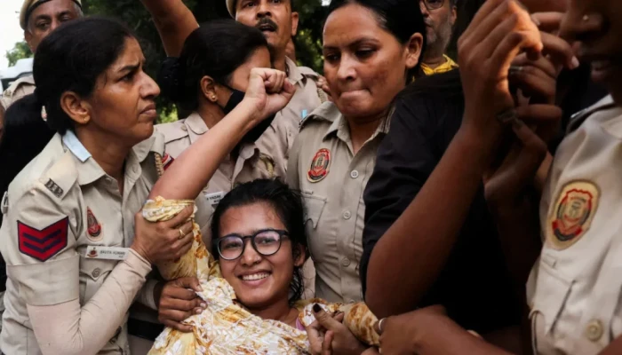 বাংলাদেশ আমাদের পথ দেখিয়েছে: ভারতের জেন জি আন্দোলন নিয়ে নেহা বোরা