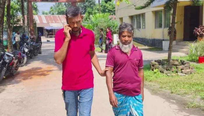 জী'ব'ন্ত শালিকের কাঁ'চা মাং'স ছিঁ'ড়ে খাওয়া সেই বৃদ্ধ কা'রা'গা'রে
