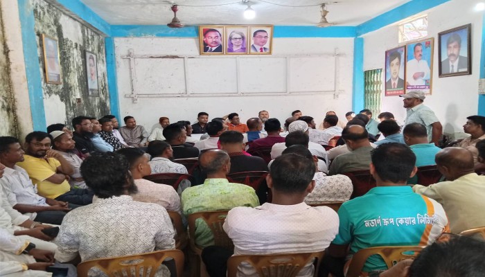 সম্প্রীতি রক্ষা ও তৃণমূল শক্তিশালী করার প্রত্যয়ে নেত্রকোণায় তাঁতি দলের সভা