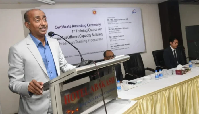 আইনগত সহায়তার মাধ্যমে ন্যায়বিচারের পথ সুগম করতে হবে: আইনমন্ত্রী