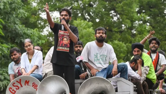 ককরোচ পার্টির পক্ষে রায় দিল্লি হাইকোর্টের
