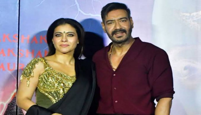 পূজার আনন্দে অজয়-কাজলের পরিবারের ঘটলো অ'ঘ'ট'ন