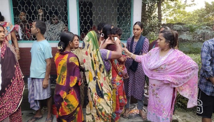 কালীগঞ্জে ব্যক্তির ম'র'দে'হ উদ্ধার, পাশে পাওয়া চিরকুটে পারিবারিক অ'ভি'মা'নে'র কথা