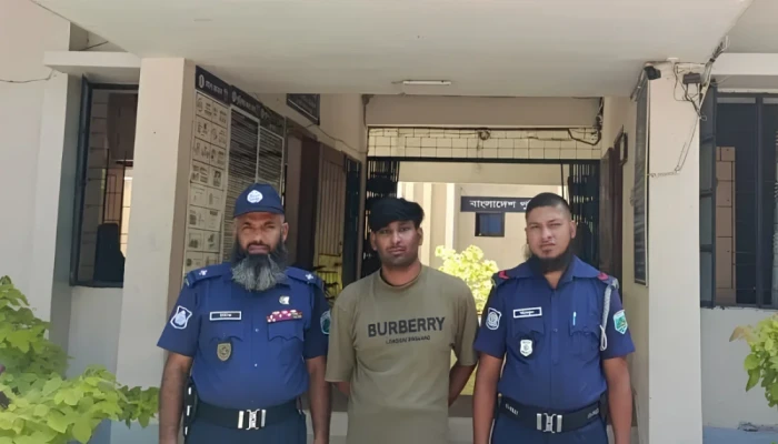 বগুড়ায় ‘জয় বাংলা, জয় বঙ্গবন্ধু’ স্লোগান, সাবেক ছাত্রলীগ নেতা গ্রে'প্তার