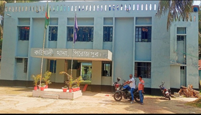 কাউখালীতে টেইলার্স ব্যবসায়ীর ঝু'ল'ন্ত ম'রদে'হ উদ্ধার