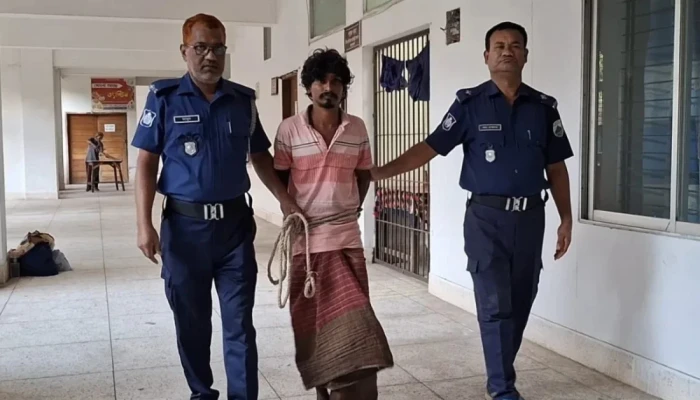 থানায় ঢুকে বাটাম দিয়ে পুলিশকে পে'টা'লো যুবক, একদিন পর অভিযুক্ত গ্রে'প্তার