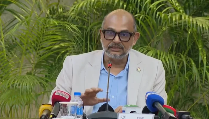 দীর্ঘস্থায়ী মূল্যস্ফীতিতে এক কোটি মানুষ দারিদ্র্যসীমার নিচে নেমে গেছে: প্রধানমন্ত্রীর উপদেষ্টা