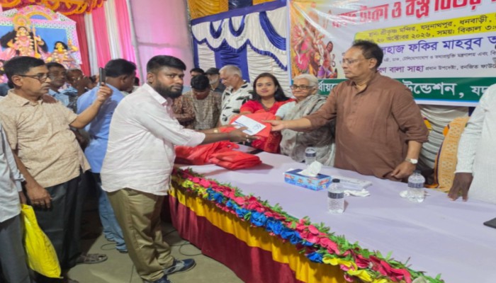 ধনবাড়ীতে দুর্গাপূজার মণ্ডপ পরিদর্শন, সম্প্রীতি রক্ষার আহ্বান মন্ত্রীর