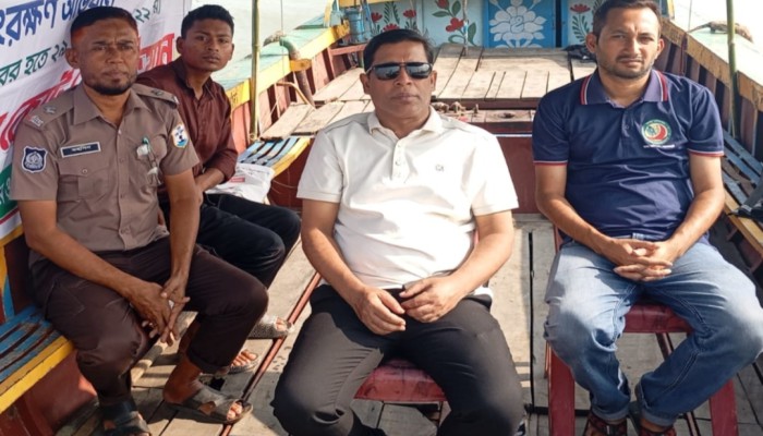 কাউখালীতে জেলা মৎস্য অফিসারের নেতৃত্বে কঁচা নদীতে অ'ভি'যা'ন, ৮ হাজার মিটার অ'বৈ'ধ সুতার জা'ল জ'ব্দ