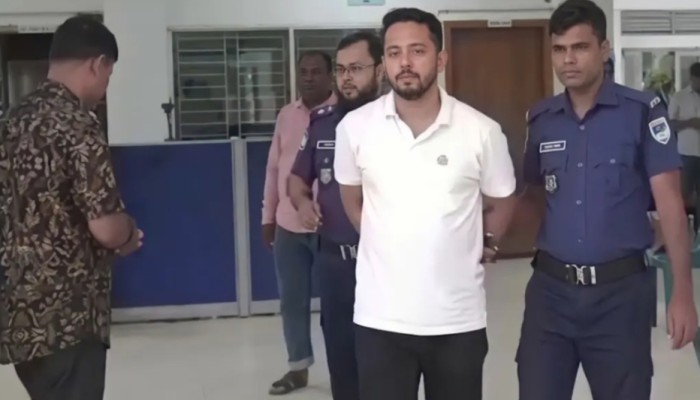 ভারতে যাওয়ার সময় নি'ষি'দ্ধ ছাত্রলীগ নেতা আ'ট'ক