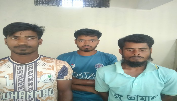 প্রেমের ফাঁ'দে ফেলে কেন্দুয়ায় তরুনীকে গ'ণ'ধ'র্ষ'ণে'র অ'ভি'যো'গে আ'ট'ক ৩