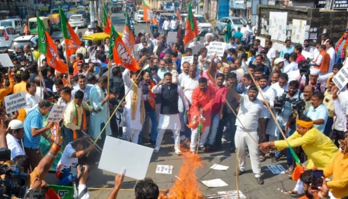 এবার ভারতজুড়ে বি'ক্ষো'ভ মিছিলে নামলো বিজেপি