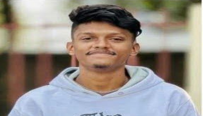 কালীগঞ্জে দারাজের লাইনম্যান রোমানের সড়কে প্রা'ণ'হা'নি, ম'র'দে'হ নিল পরিবার