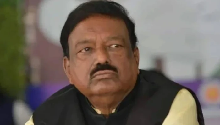 সাড়ে ৪ কোটি টাকার অ'বৈধ সম্পদ: কুষ্টিয়ার সাবেক এমপি রউফ ও তার স্ত্রীর বি'রুদ্ধে দুদকের মা'মলা