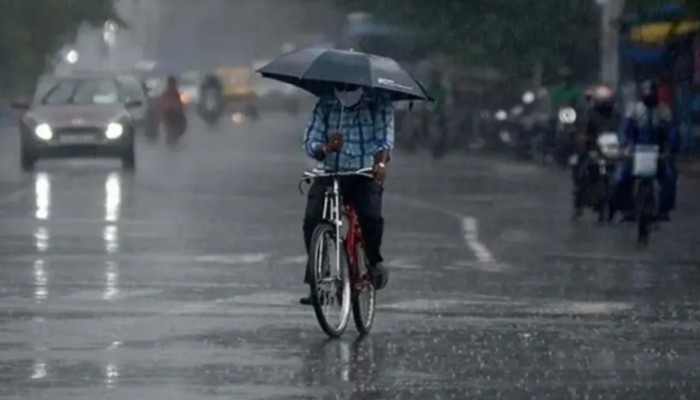 ঢাকায় শুক্রবার বিকেলে হতে পারে বৃষ্টি
