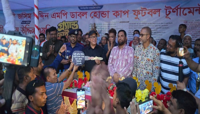 বুড়িচংয়ে হাজী জসিম উদ্দিন এমপি ডাবল হোন্ডা কাপ ফুটবল টুর্নামেন্টের ফাইনালে বিজয়ী বুড়িচং ক্রীড়া সংসদ