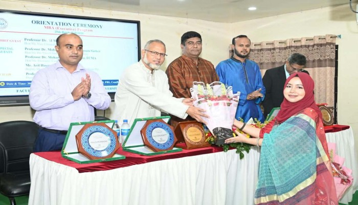 কুবিতে এক্সিকিউটিভ এমবিএ প্রোগ্রামের নবীনবরণ অনুষ্ঠিত