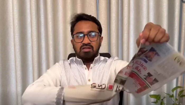 ফেসবুক লাইভে ‘দৈনিক আমার দেশ’ কপি ছিঁড়লেন প্রধানমন্ত্রীর উপদেষ্টা